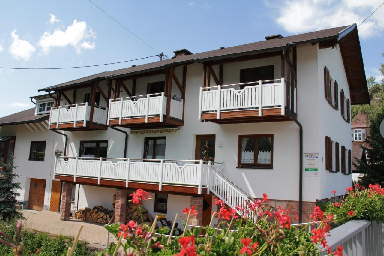 Schönes Doppelzimmer mit separater Küche im nördlichen Nationalpark Schwarzwald Forbach Exterior foto